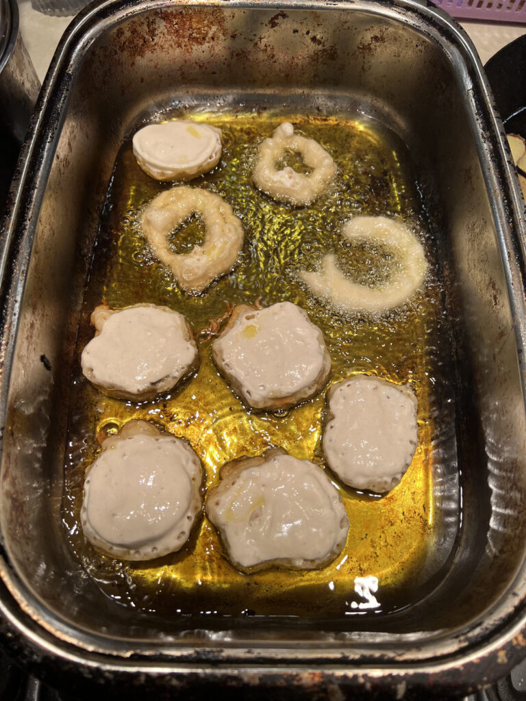 Onion Rings frying