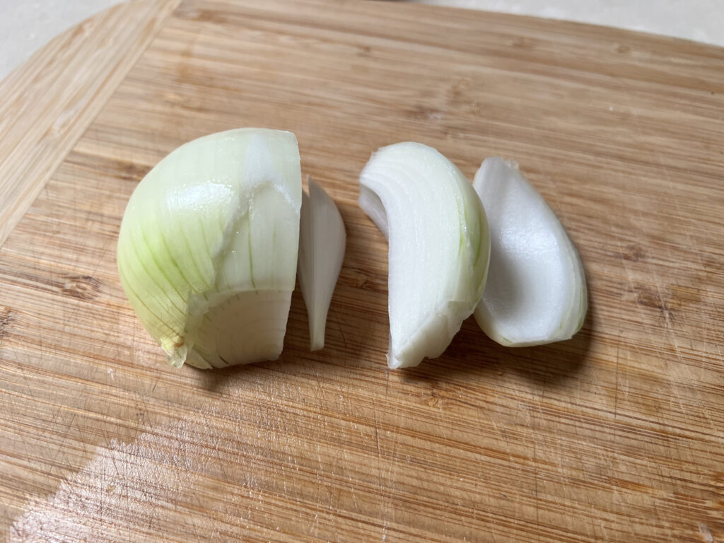 Cut onion into discs